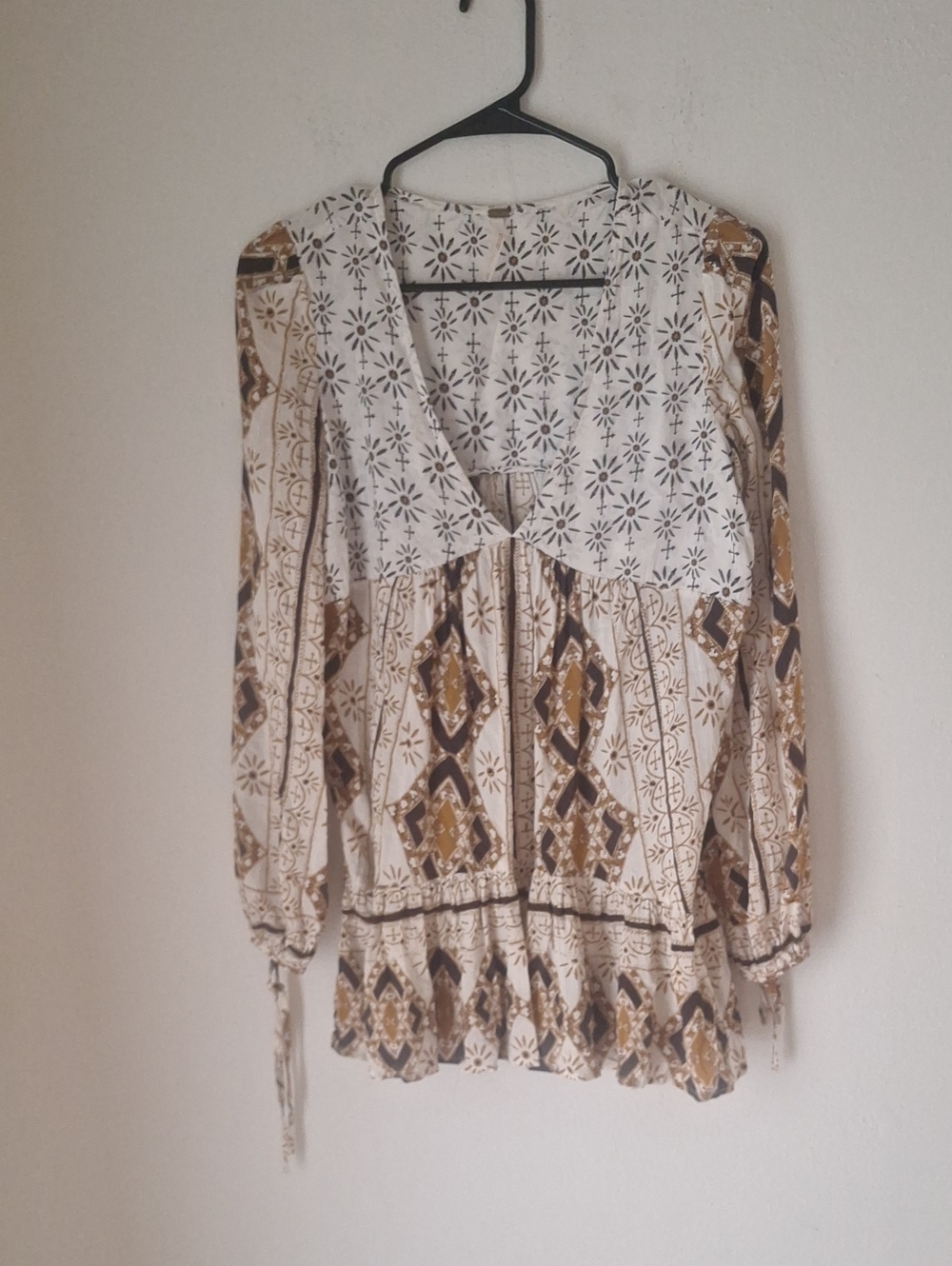 Casual Gorgeous Boho Y2k Free People Ivory and Mustard Boho V-Neck Tunic Sz Sx
